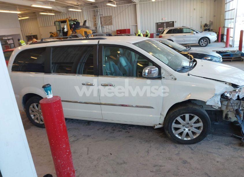 Photo 14 of 2012 Chrysler Town & COUNTRY TOURING-L (VIN 2C4RC1CG3CR137912)