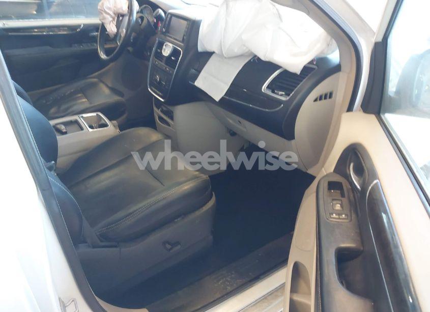 Photo 5 of 2012 Chrysler Town & COUNTRY TOURING-L (VIN 2C4RC1CG3CR137912)