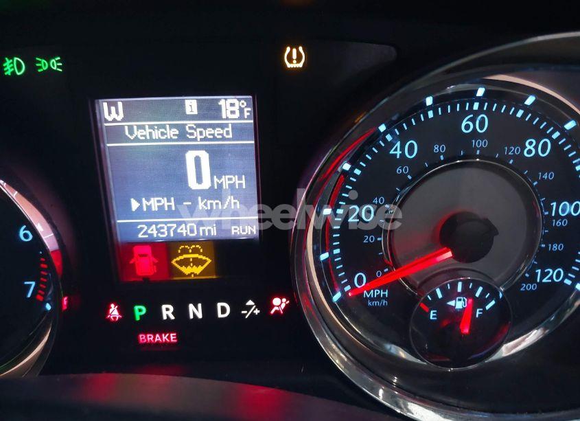 Photo 7 of 2012 Chrysler Town & COUNTRY TOURING-L (VIN 2C4RC1CG3CR137912)