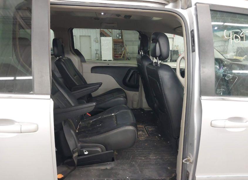 Photo 8 of 2012 Chrysler Town & COUNTRY TOURING-L (VIN 2C4RC1CG3CR156394)