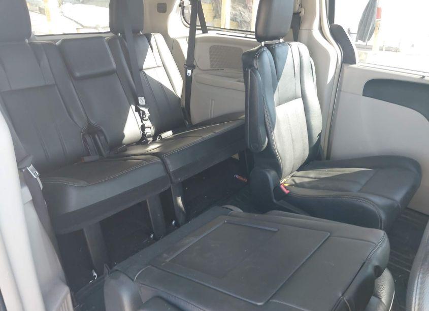 Photo 8 of 2012 Chrysler Town & COUNTRY TOURING-L (VIN 2C4RC1CG3CR227951)