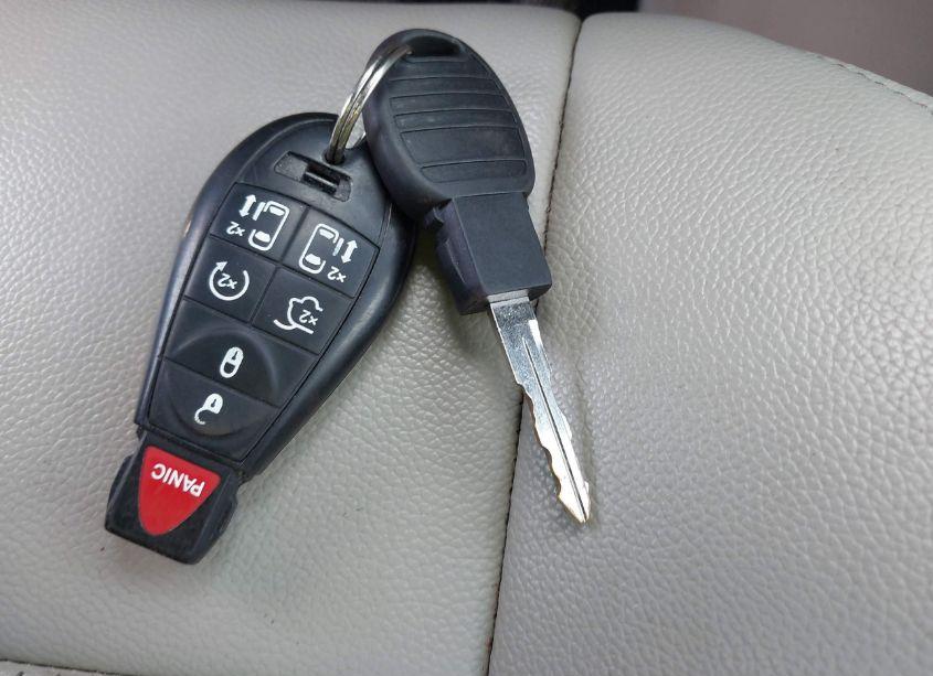 Photo 11 of 2012 Chrysler Town & COUNTRY TOURING-L (VIN 2C4RC1CG3CR401579)