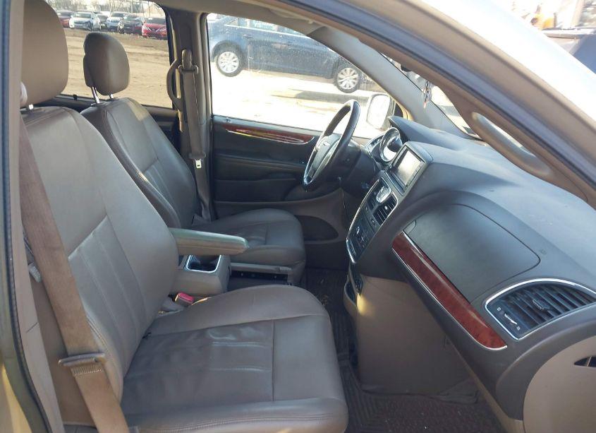 Photo 5 of 2012 Chrysler Town & COUNTRY TOURING-L (VIN 2C4RC1CG3CR411111)