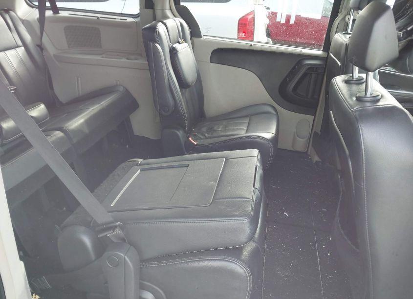 Photo 8 of 2013 Chrysler Town & COUNTRY TOURING-L (VIN 2C4RC1CG3DR572513)