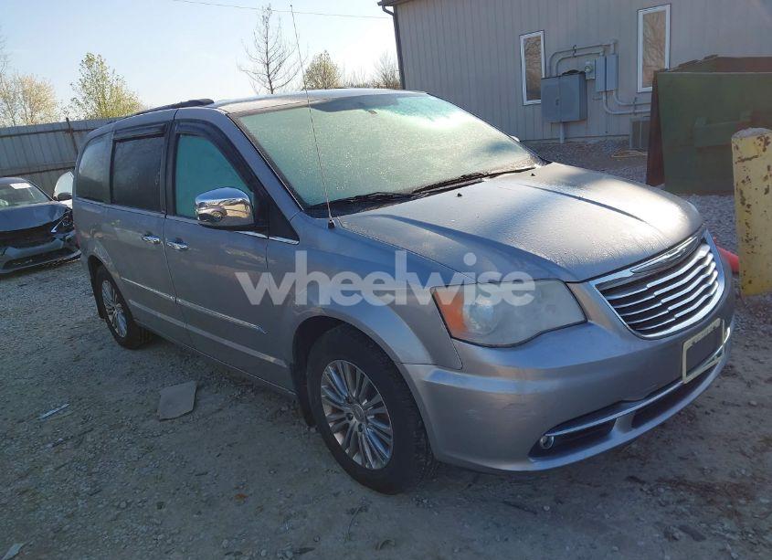 2013 Chrysler Town & COUNTRY TOURING-L (VIN 2C4RC1CG3DR596973) main photo