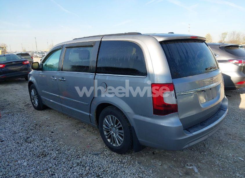 Photo 3 of 2013 Chrysler Town & COUNTRY TOURING-L (VIN 2C4RC1CG3DR596973)