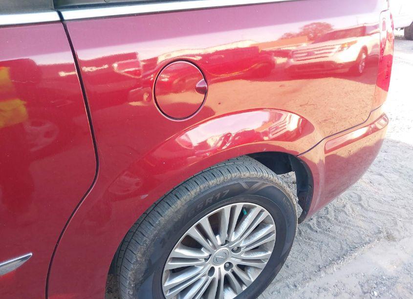 Photo 15 of 2013 Chrysler Town & COUNTRY TOURING-L (VIN 2C4RC1CG3DR662986)