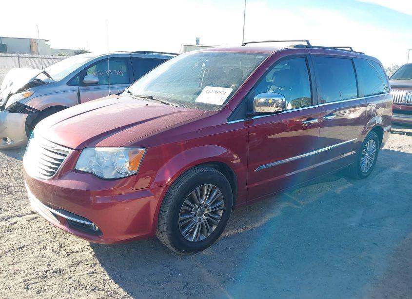 Photo 2 of 2013 Chrysler Town & COUNTRY TOURING-L (VIN 2C4RC1CG3DR662986)