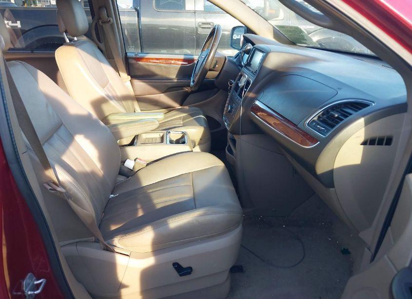 Photo 5 of 2013 Chrysler Town & COUNTRY TOURING-L (VIN 2C4RC1CG3DR662986)