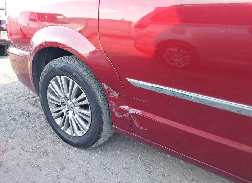 Photo 6 of 2013 Chrysler Town & COUNTRY TOURING-L (VIN 2C4RC1CG3DR662986)