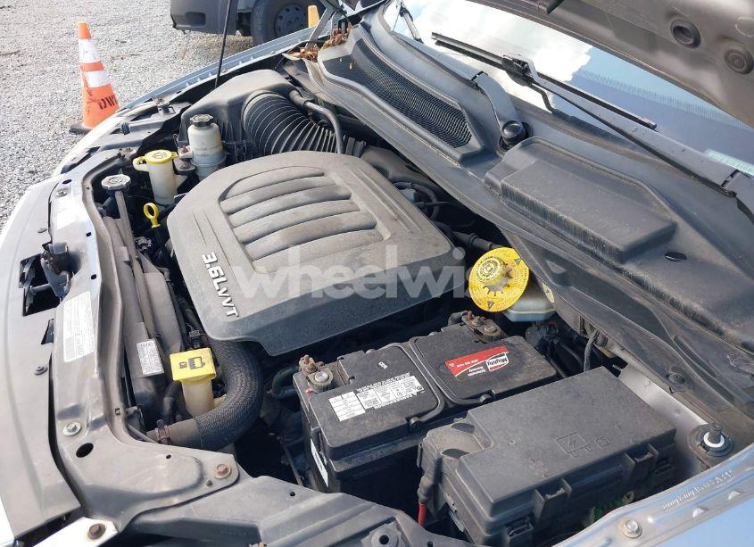 Photo 10 of 2013 Chrysler Town & COUNTRY TOURING-L (VIN 2C4RC1CG3DR759606)