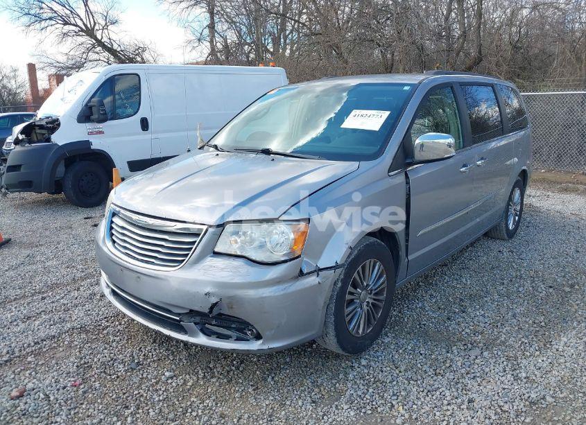 Photo 2 of 2013 Chrysler Town & COUNTRY TOURING-L (VIN 2C4RC1CG3DR759606)