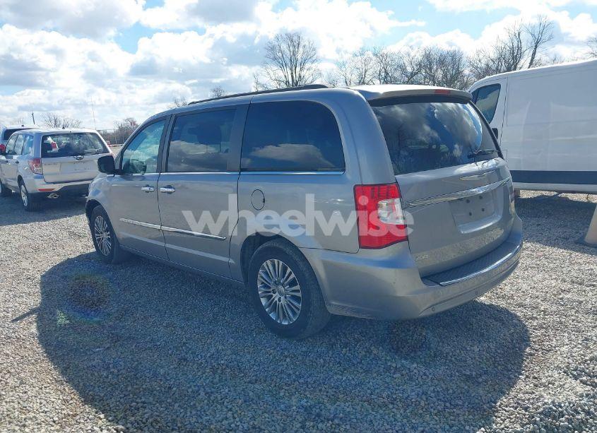 Photo 3 of 2013 Chrysler Town & COUNTRY TOURING-L (VIN 2C4RC1CG3DR759606)