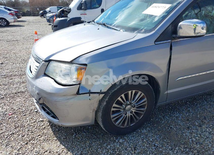 Photo 6 of 2013 Chrysler Town & COUNTRY TOURING-L (VIN 2C4RC1CG3DR759606)