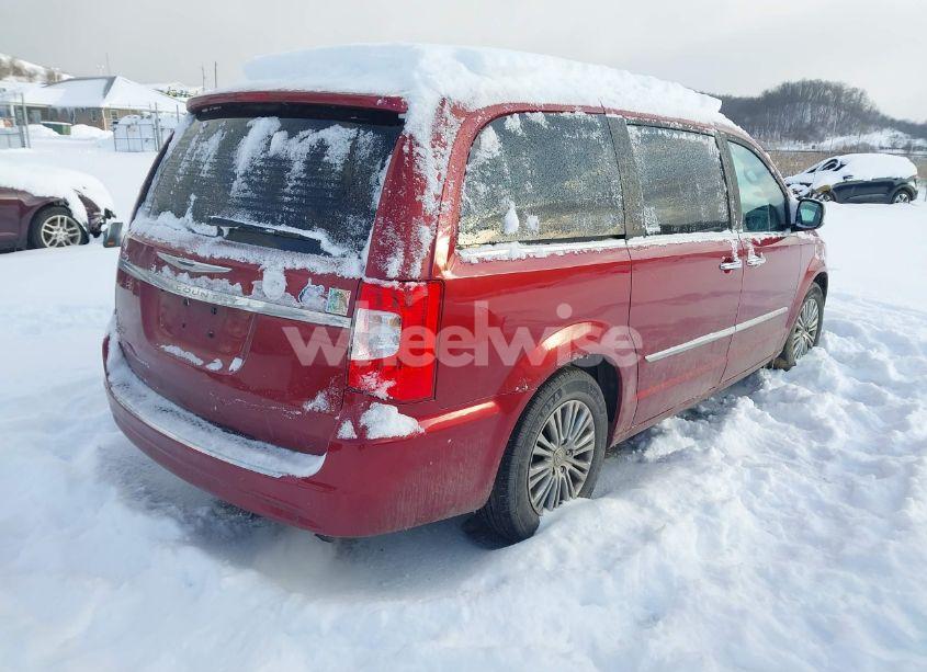 Photo 4 of 2014 Chrysler Town & COUNTRY TOURING-L (VIN 2C4RC1CG3ER198552)