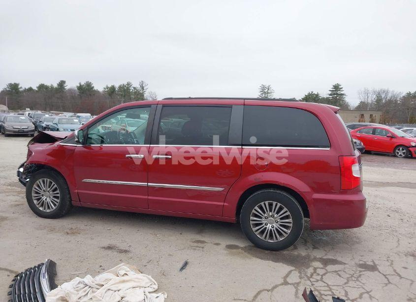 Photo 15 of 2014 Chrysler Town & COUNTRY TOURING-L (VIN 2C4RC1CG3ER367274)