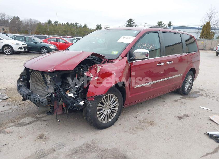 Photo 2 of 2014 Chrysler Town & COUNTRY TOURING-L (VIN 2C4RC1CG3ER367274)