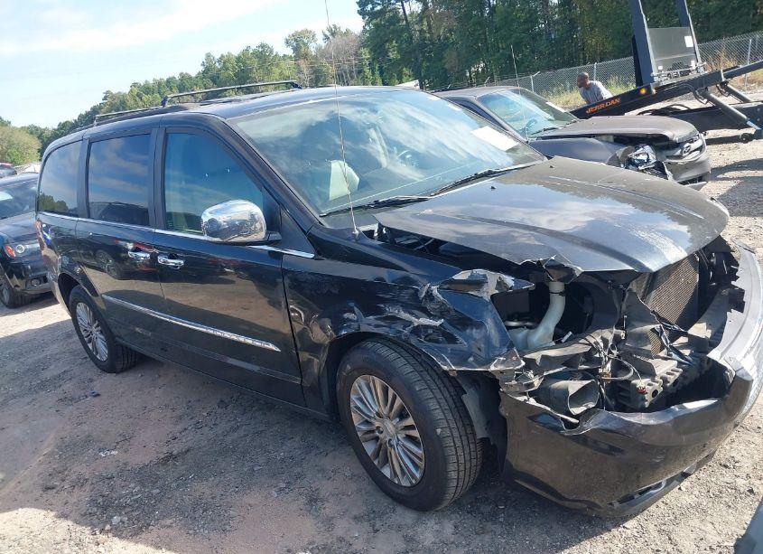 2015 Chrysler Town & COUNTRY TOURING-L (VIN 2C4RC1CG3FR525369) main photo