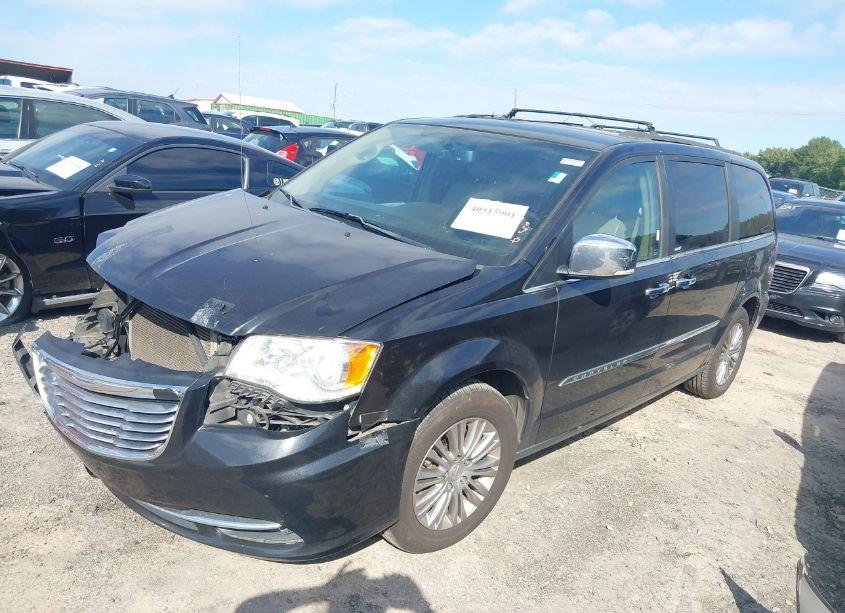 Photo 2 of 2015 Chrysler Town & COUNTRY TOURING-L (VIN 2C4RC1CG3FR525369)