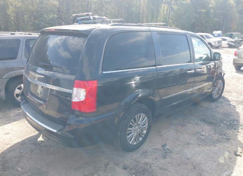 Photo 4 of 2015 Chrysler Town & COUNTRY TOURING-L (VIN 2C4RC1CG3FR525369)