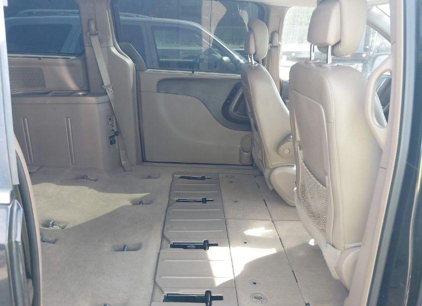 Photo 8 of 2015 Chrysler Town & COUNTRY TOURING-L (VIN 2C4RC1CG3FR525369)