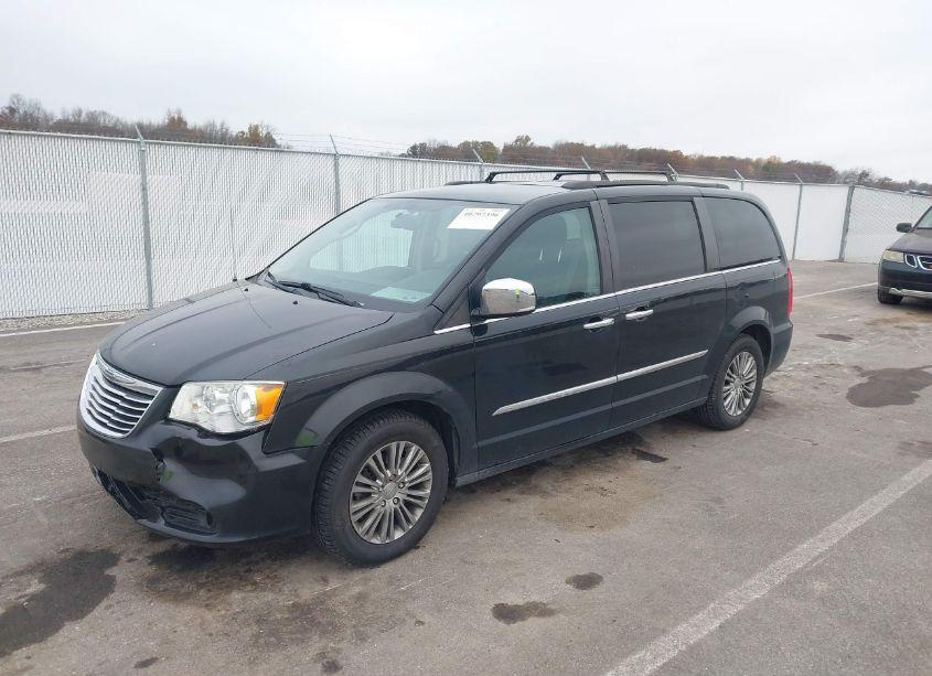 Photo 2 of 2015 Chrysler Town & COUNTRY TOURING-L (VIN 2C4RC1CG3FR540017)