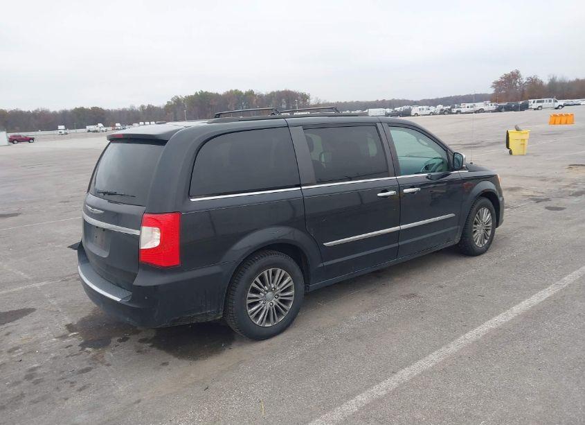Photo 4 of 2015 Chrysler Town & COUNTRY TOURING-L (VIN 2C4RC1CG3FR540017)