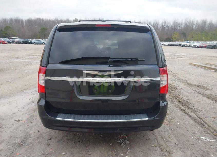 Photo 16 of 2015 Chrysler Town & COUNTRY TOURING-L (VIN 2C4RC1CG3FR547484)