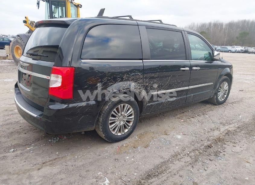 Photo 4 of 2015 Chrysler Town & COUNTRY TOURING-L (VIN 2C4RC1CG3FR547484)