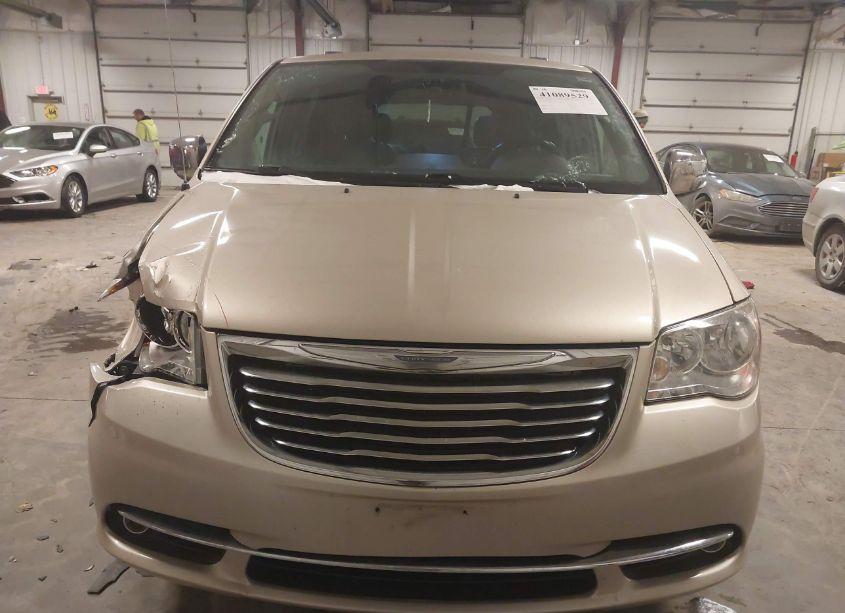 Photo 12 of 2015 Chrysler Town & COUNTRY TOURING-L (VIN 2C4RC1CG3FR553902)