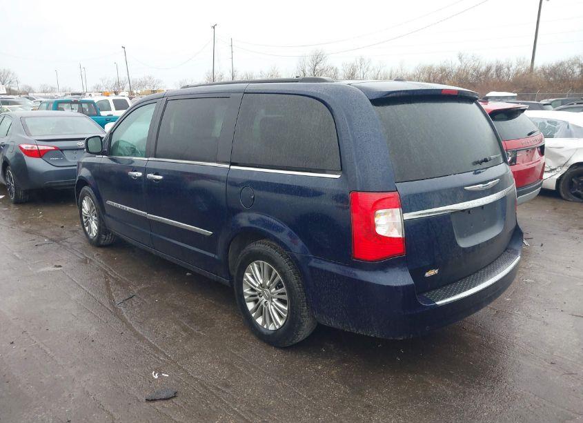 Photo 3 of 2015 Chrysler Town & COUNTRY TOURING-L (VIN 2C4RC1CG3FR590674)