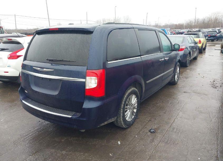 Photo 4 of 2015 Chrysler Town & COUNTRY TOURING-L (VIN 2C4RC1CG3FR590674)