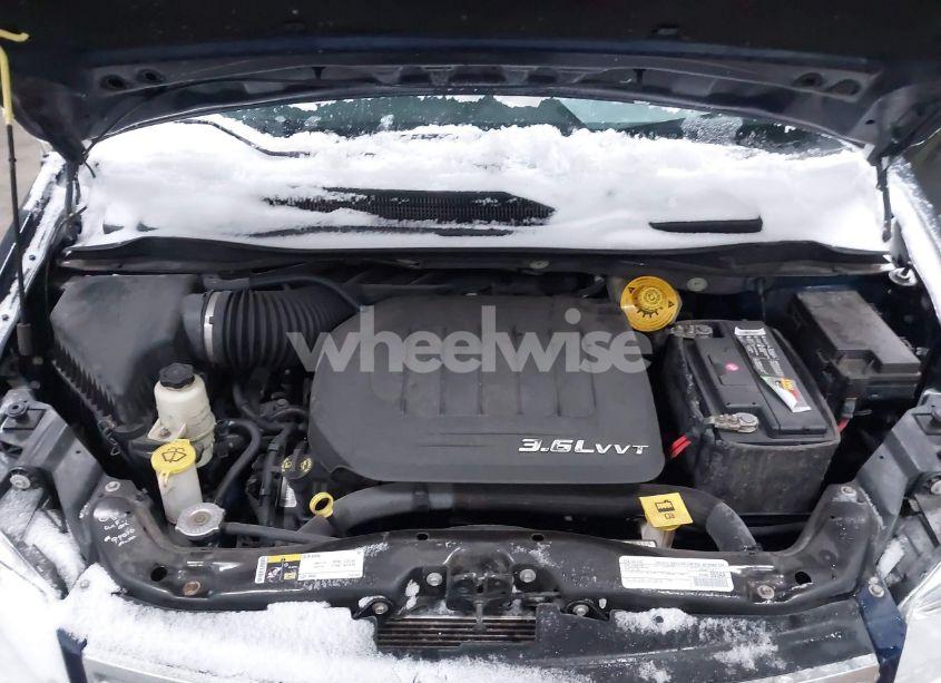 Photo 10 of 2016 Chrysler Town & COUNTRY TOURING L (VIN 2C4RC1CG3GR100963)