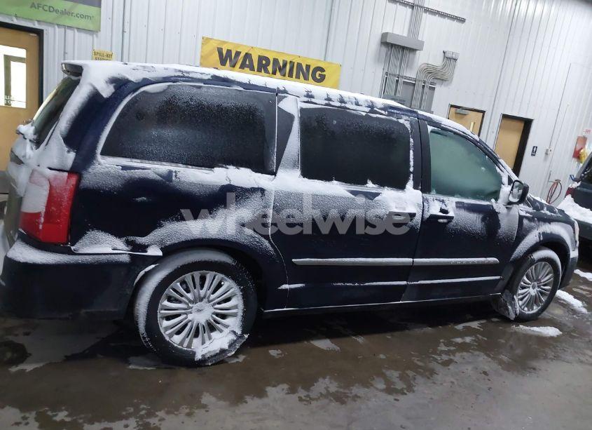 Photo 13 of 2016 Chrysler Town & COUNTRY TOURING L (VIN 2C4RC1CG3GR100963)