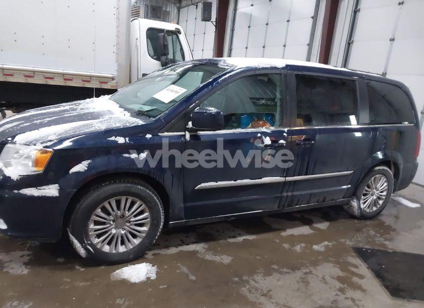 Photo 14 of 2016 Chrysler Town & COUNTRY TOURING L (VIN 2C4RC1CG3GR100963)