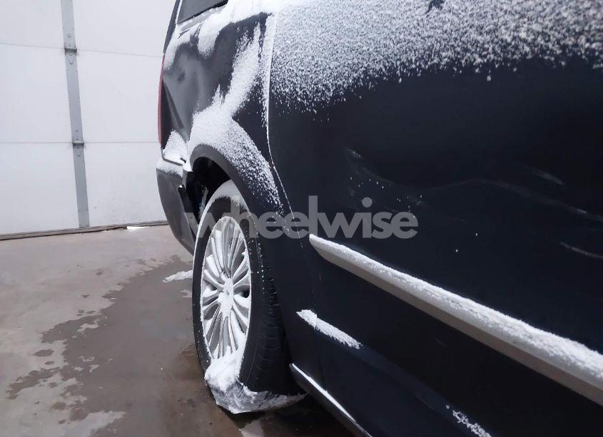 Photo 17 of 2016 Chrysler Town & COUNTRY TOURING L (VIN 2C4RC1CG3GR100963)