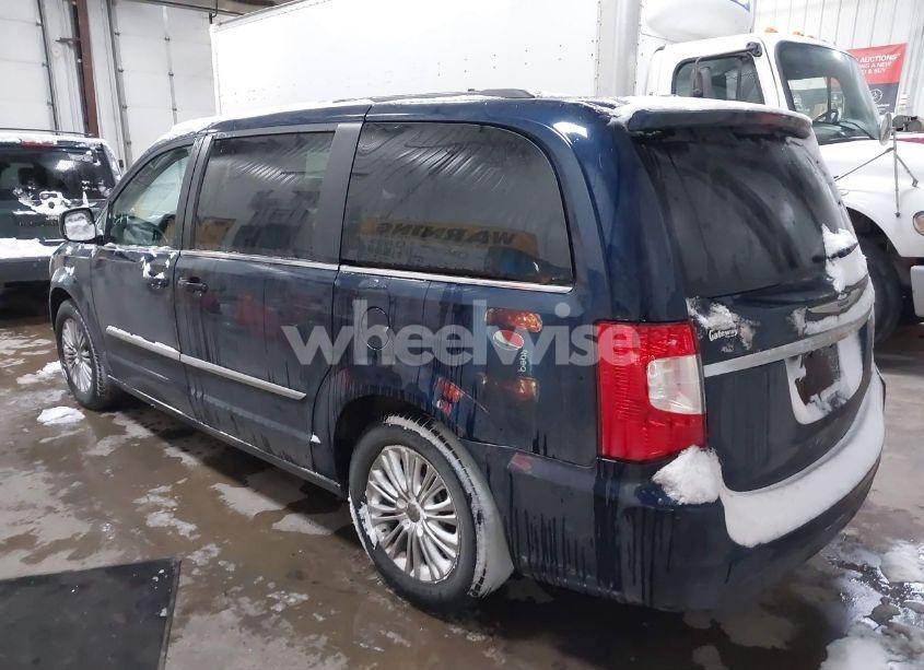 Photo 3 of 2016 Chrysler Town & COUNTRY TOURING L (VIN 2C4RC1CG3GR100963)