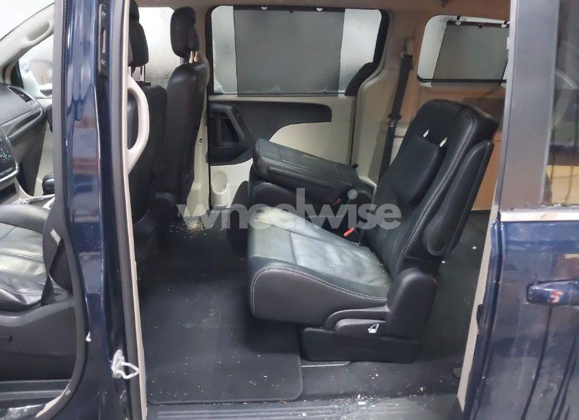 Photo 8 of 2016 Chrysler Town & COUNTRY TOURING L (VIN 2C4RC1CG3GR100963)