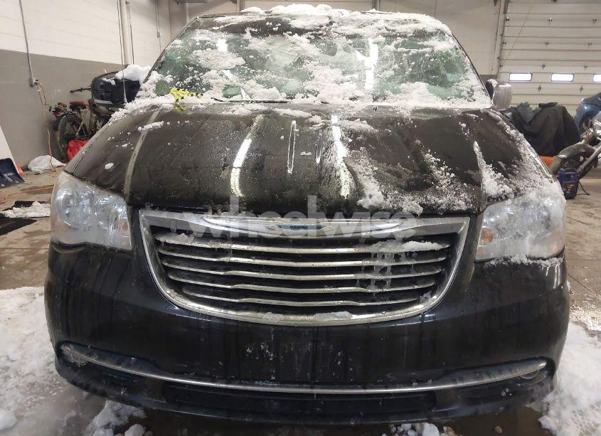 Photo 12 of 2016 Chrysler Town & COUNTRY TOURING-L ANNIVERSARY EDITION (VIN 2C4RC1CG3GR104303)