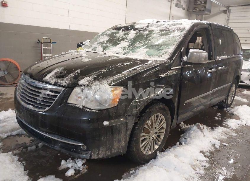 Photo 2 of 2016 Chrysler Town & COUNTRY TOURING-L ANNIVERSARY EDITION (VIN 2C4RC1CG3GR104303)