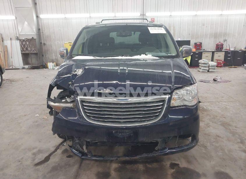 Photo 13 of 2016 Chrysler Town & COUNTRY TOURING-L ANNIVERSARY EDITION (VIN 2C4RC1CG3GR190583)