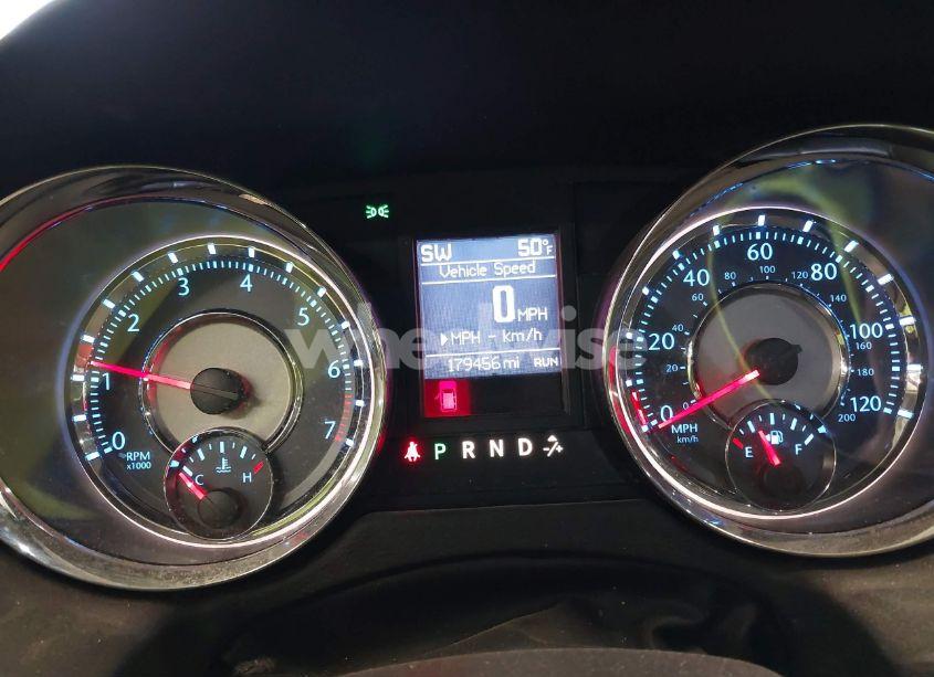 Photo 7 of 2016 Chrysler Town & COUNTRY TOURING-L ANNIVERSARY EDITION (VIN 2C4RC1CG3GR190583)