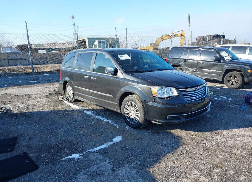 2016 Chrysler Town & COUNTRY TOURING-L ANNIVERSARY EDITION (VIN 2C4RC1CG3GR222450) main photo
