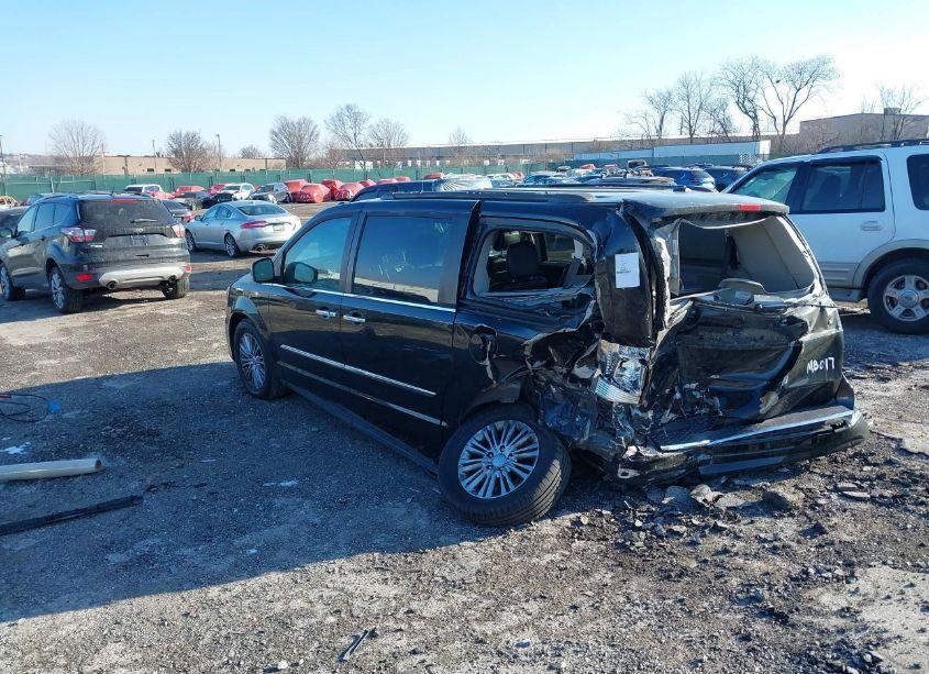 Photo 3 of 2016 Chrysler Town & COUNTRY TOURING-L ANNIVERSARY EDITION (VIN 2C4RC1CG3GR222450)