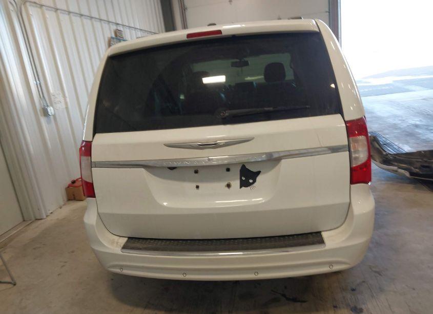 Photo 17 of 2016 Chrysler Town & COUNTRY TOURING-L ANNIVERSARY EDITION (VIN 2C4RC1CG3GR269400)