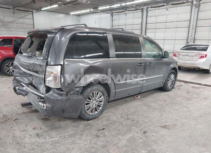 Photo 4 of 2016 Chrysler Town & COUNTRY TOURING-L (VIN 2C4RC1CG3GR302329)