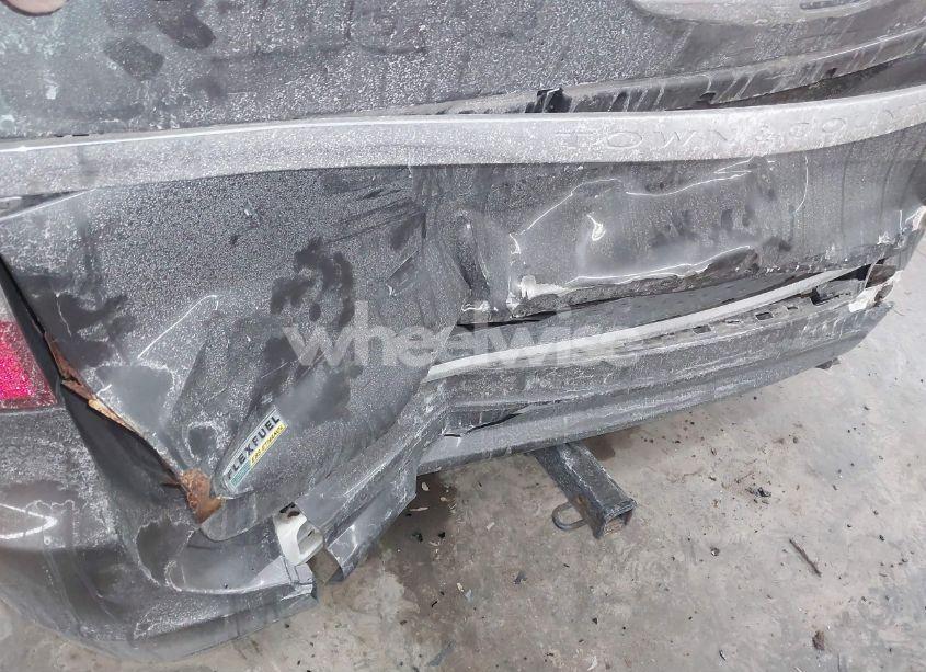 Photo 6 of 2016 Chrysler Town & COUNTRY TOURING-L (VIN 2C4RC1CG3GR302329)