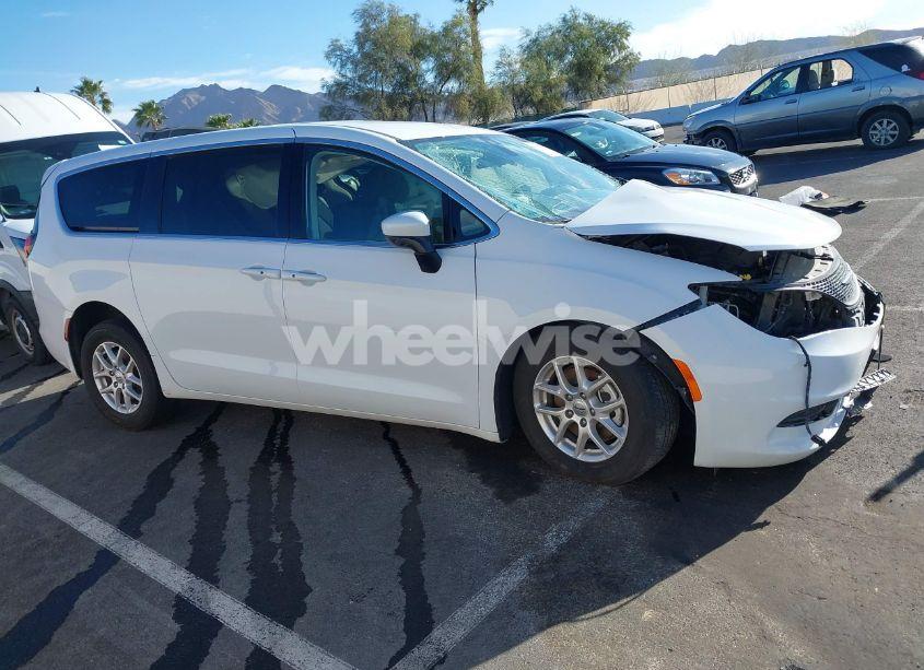 Photo 12 of 2022 Chrysler Voyager LX (VIN 2C4RC1CG3NR160139)