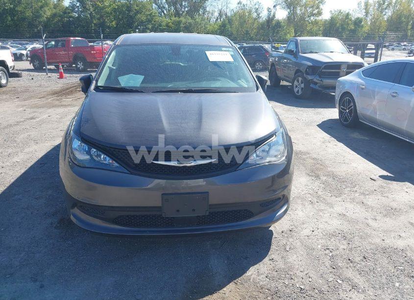 Photo 12 of 2022 Chrysler Voyager LX (VIN 2C4RC1CG3NR166460)