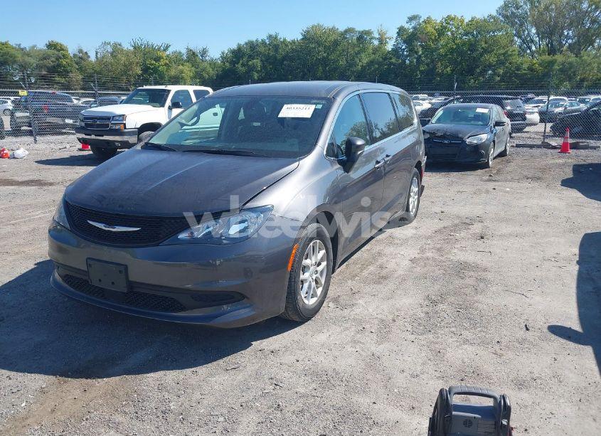 Photo 2 of 2022 Chrysler Voyager LX (VIN 2C4RC1CG3NR166460)